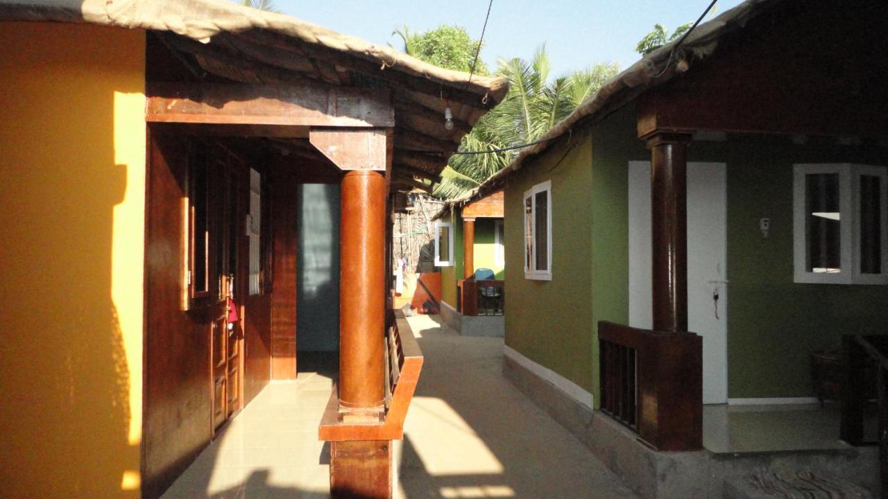 Casa Fiesta Sea Front Beach Huts Patnem Beach Extérieur photo